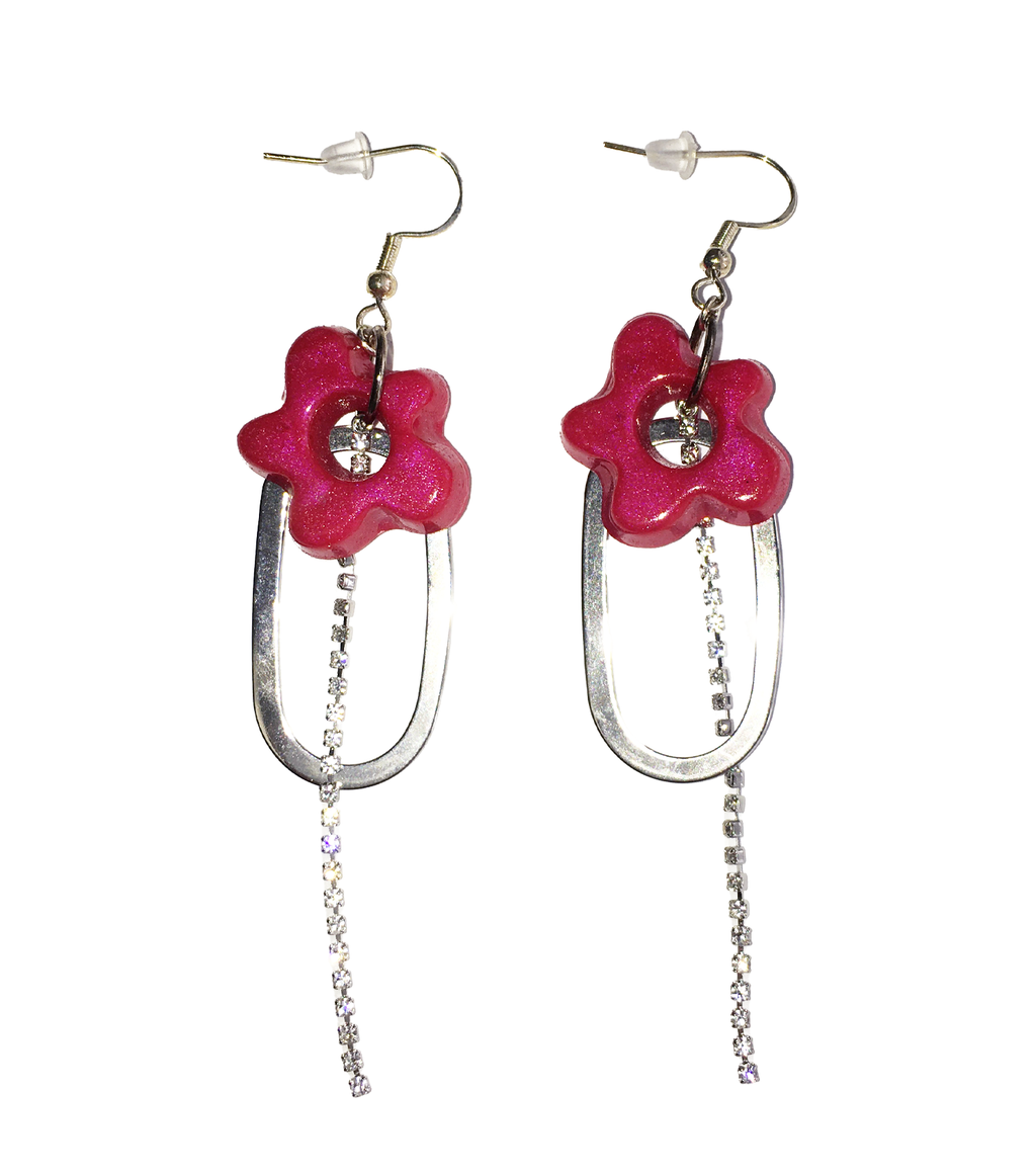 Joey Shares, Resin Earrings, Handmade, Los Angeles, Kathleen, Shop Kathleen, resin, jewelry, flower, charms, handmade, beads, heart, y2k, belly ring, navel piercing, navel ring, jewelry, star child