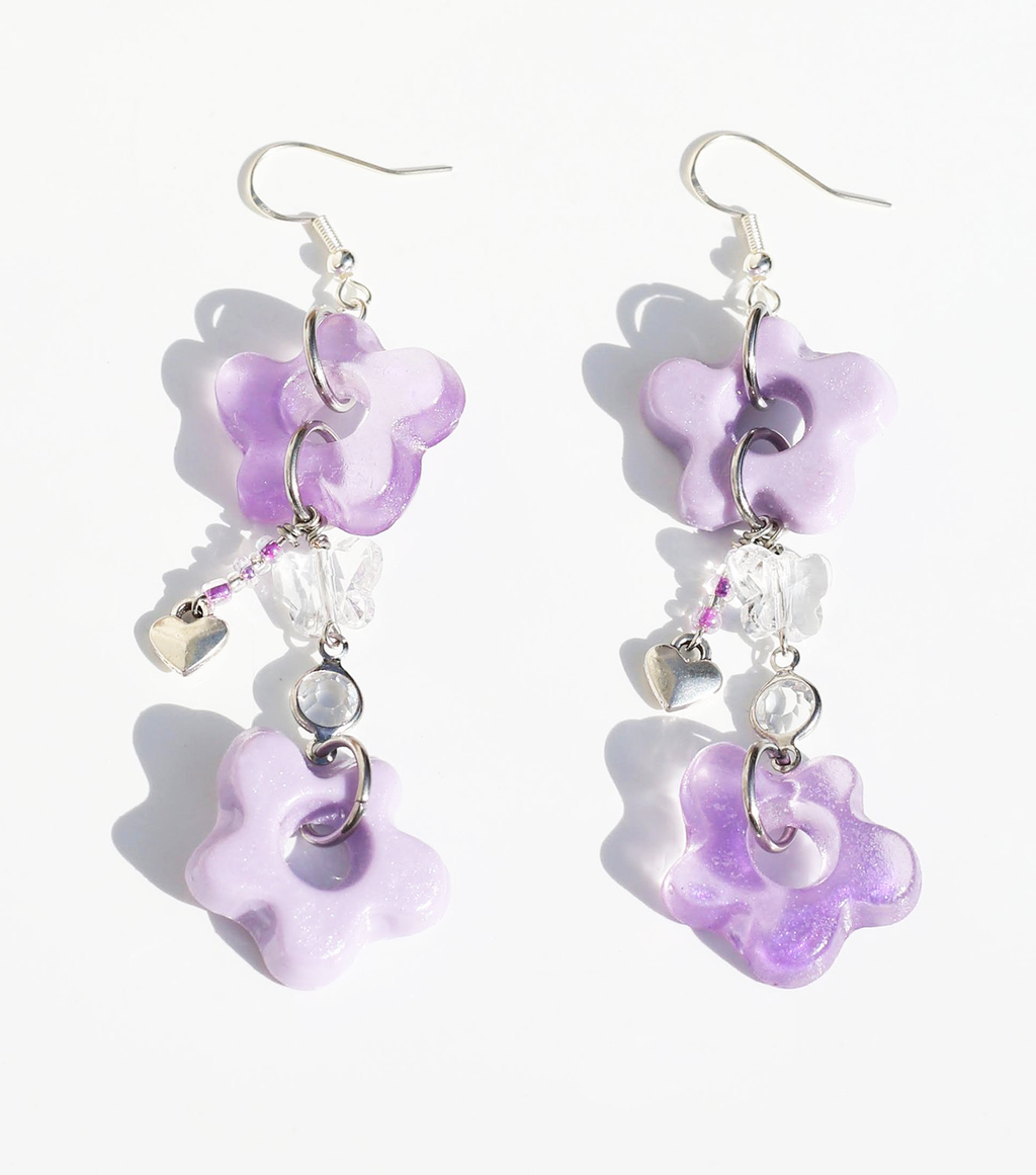 Joey Shares, Resin Earrings, Handmade, Los Angeles, Kathleen, Shop Kathleen, resin, jewelry, flower, charms, handmade, beads, y2k, acrylic beads, sterling silver, flowers