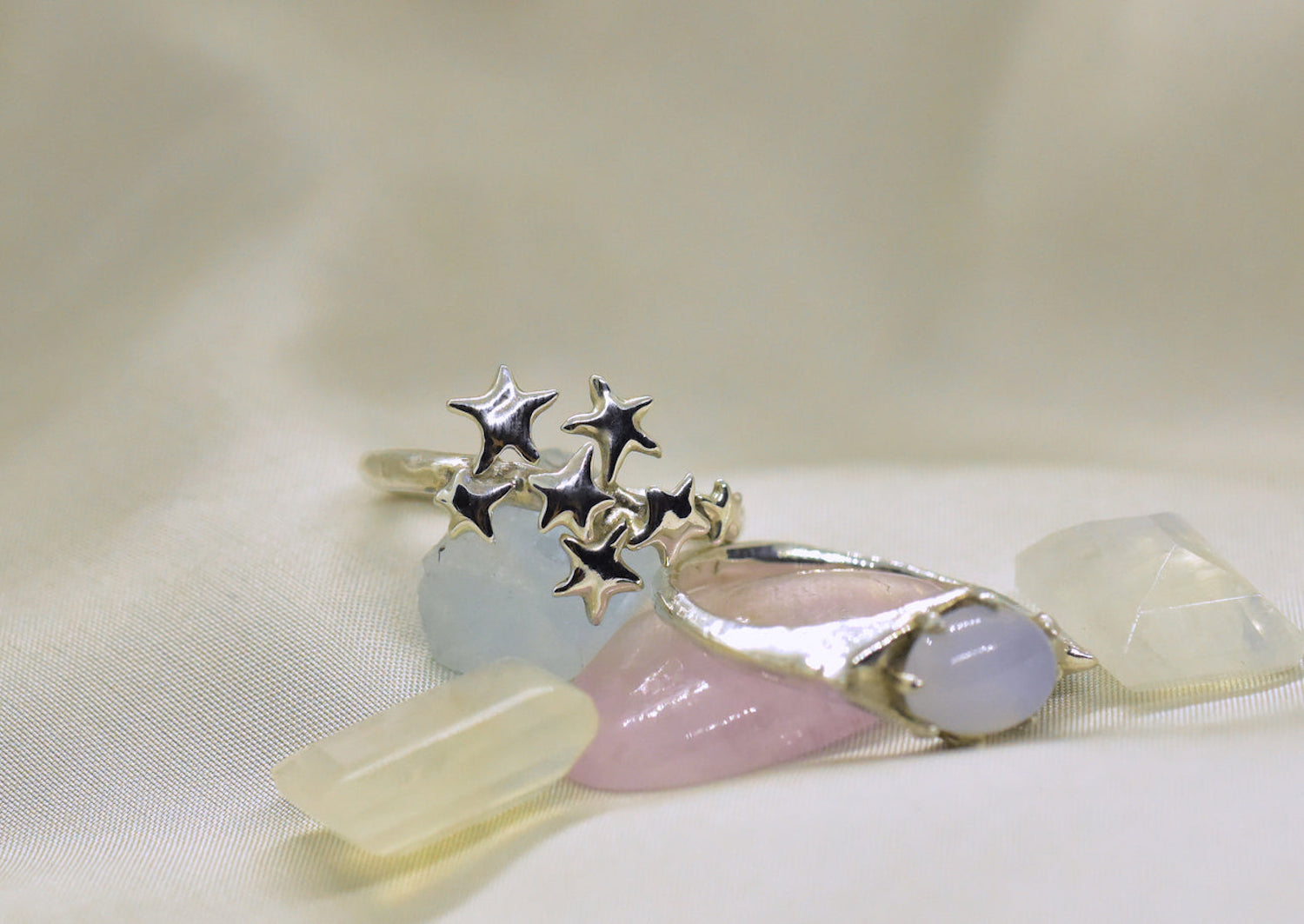 Loneru, Lonerü, sterling silver ring, star jewelry, vermont jewelry, sterling silver star ring, kathleen, kathleen los angeles, independent boutique, independent artist, independent designer, handmade jewelry, los angeles boutique, shooting star ring, silver ring, stars ring