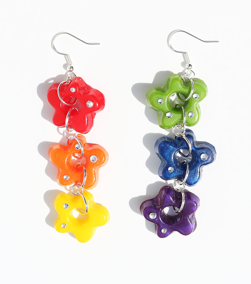 Joey Shares, Resin Earrings, Handmade, Los Angeles, Kathleen, Shop Kathleen, resin, jewelry, flower, charms, handmade, beads, y2k, acrylic beads, sterling silver, flowers