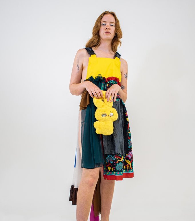 paid actor carhartt dress