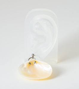 soft blonde, shell earrings, earrings, shell, stainless steel earrings, white, cream