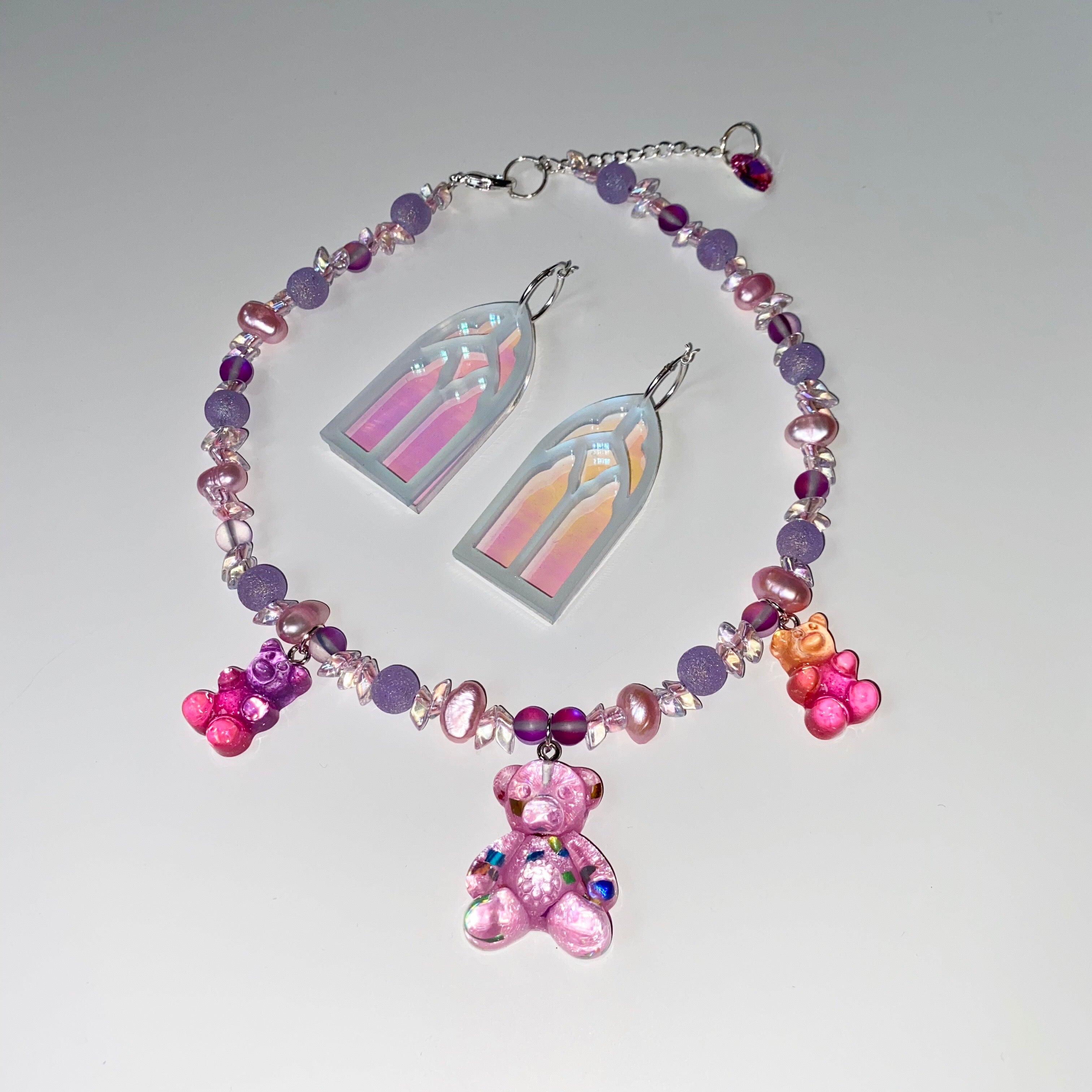 emma pryde, choker, resin, glitter, handmade, los angeles boutique, kathleen, kathleen los angeles, gummie bear, necklace, pearls, freshwater pearls, baroque pearls