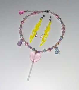 emma pryde, lollipop, choker, resin, glitter, handmade, los angeles boutique, kathleen, kathleen los angeles, gummie bear, necklace, pearls, freshwater pearls, baroque pearls