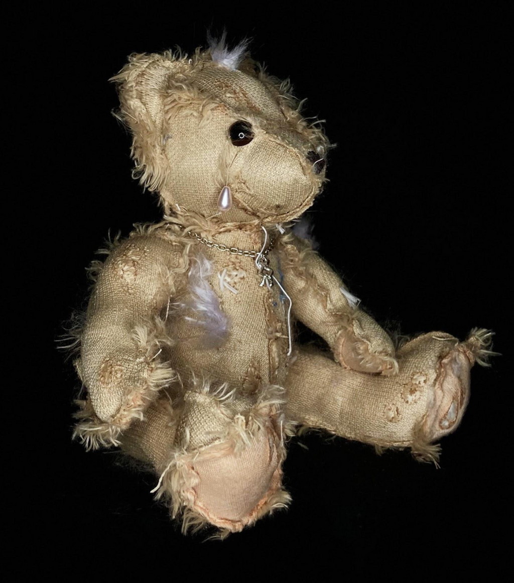 Dean Hoy, Bears Who Care, London Artist, Independent Artist, Independent Designer, Soft Toys, Soft Sculptures, Soft Art, Handmade Toys, Teddy Bear, Kathleen, Kathleen Los Angeles. Los Angeles Boutique, Independent Boutique, Independent Fashion, Sustainable, Upcycled, Recycled Toys  
