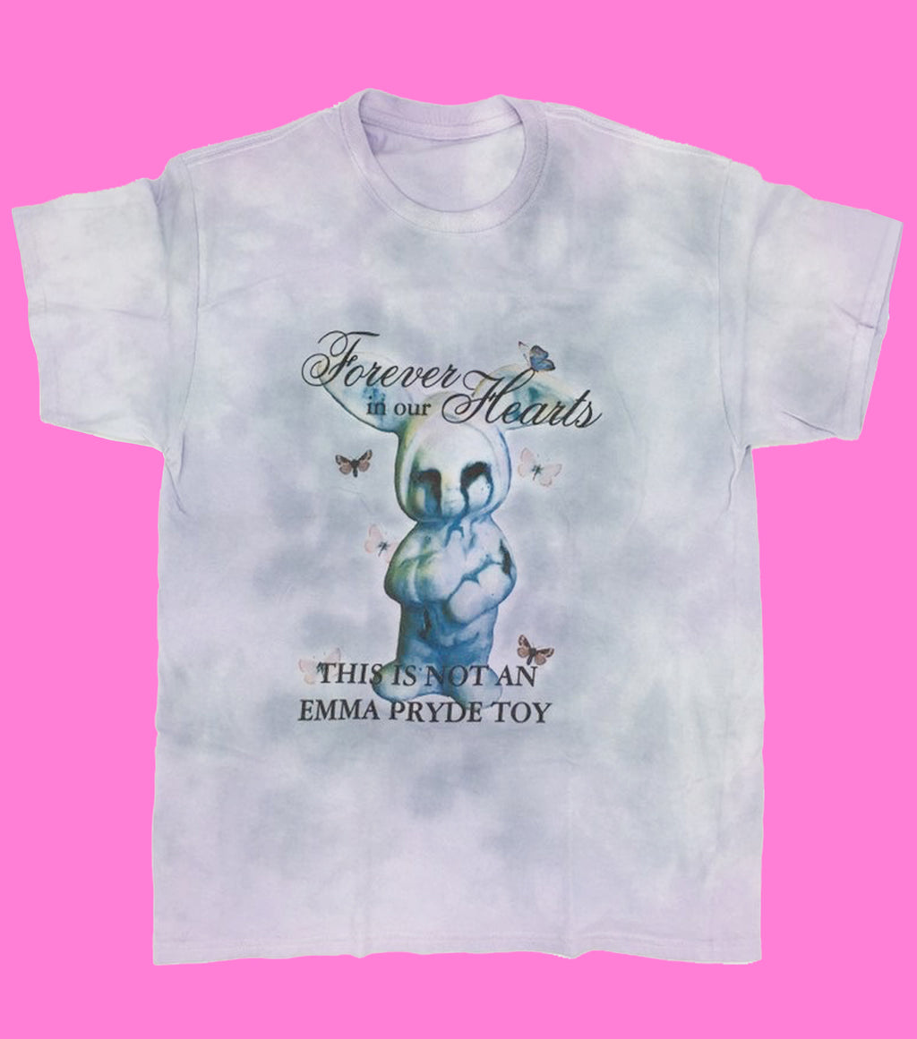Logo Tee, Tshirt, Graphic Tee, Cotton Tee, Tshirt, Kathleen, Kathleen Los Angeles, Los Angeles Boutique, independent fashion, independent designer, independent artist, bear tshirt, fairy bear, Emma Pryde, Botticelli bear, tie dye t-shirt, bunny tshirt, emma pryde sculpture, emma pryde art