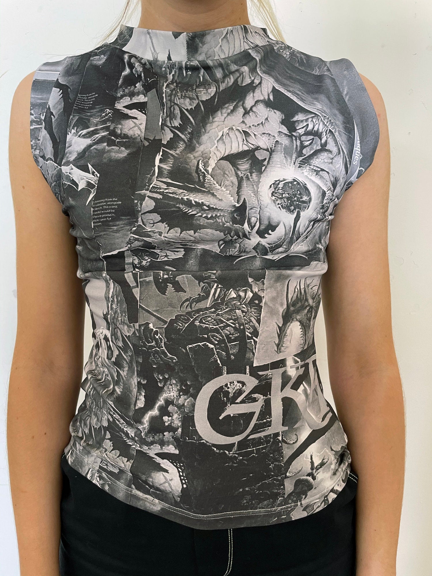 Dark Fantasy Tank