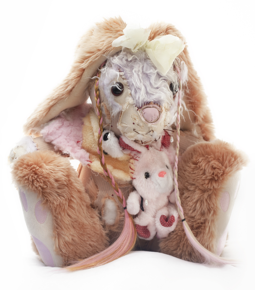 Dean Hoy, Bears Who Care, London Artist, Independent Artist, Independent Designer, Soft Toys, Soft Sculptures, Soft Art, Handmade Toys, Teddy Bear, Kathleen, Kathleen Los Angeles. Los Angeles Boutique, Independent Boutique, Independent Fashion, Sustainable, Upcycled, Recycled Toys