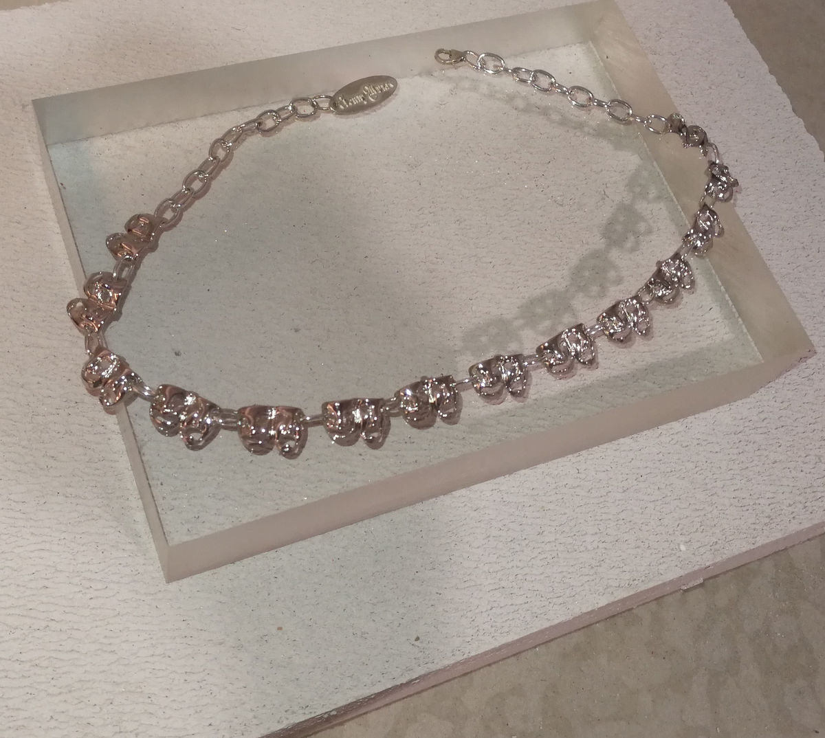 Mask Choker