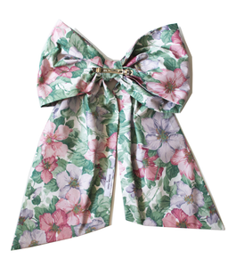 kathleen, kathleen los angeles, independent boutique, independent artist, independent designer, handmade, los angeles boutique, heather stanko, giant hair bow, hair clip, hair clip bow, vintage bow clip, vintage fabric bow, upcycled bow, hair accessories, vintage bows, vintage hair clip, shop Kathleen, oversized bow, cotton ribbon, hair ribbon