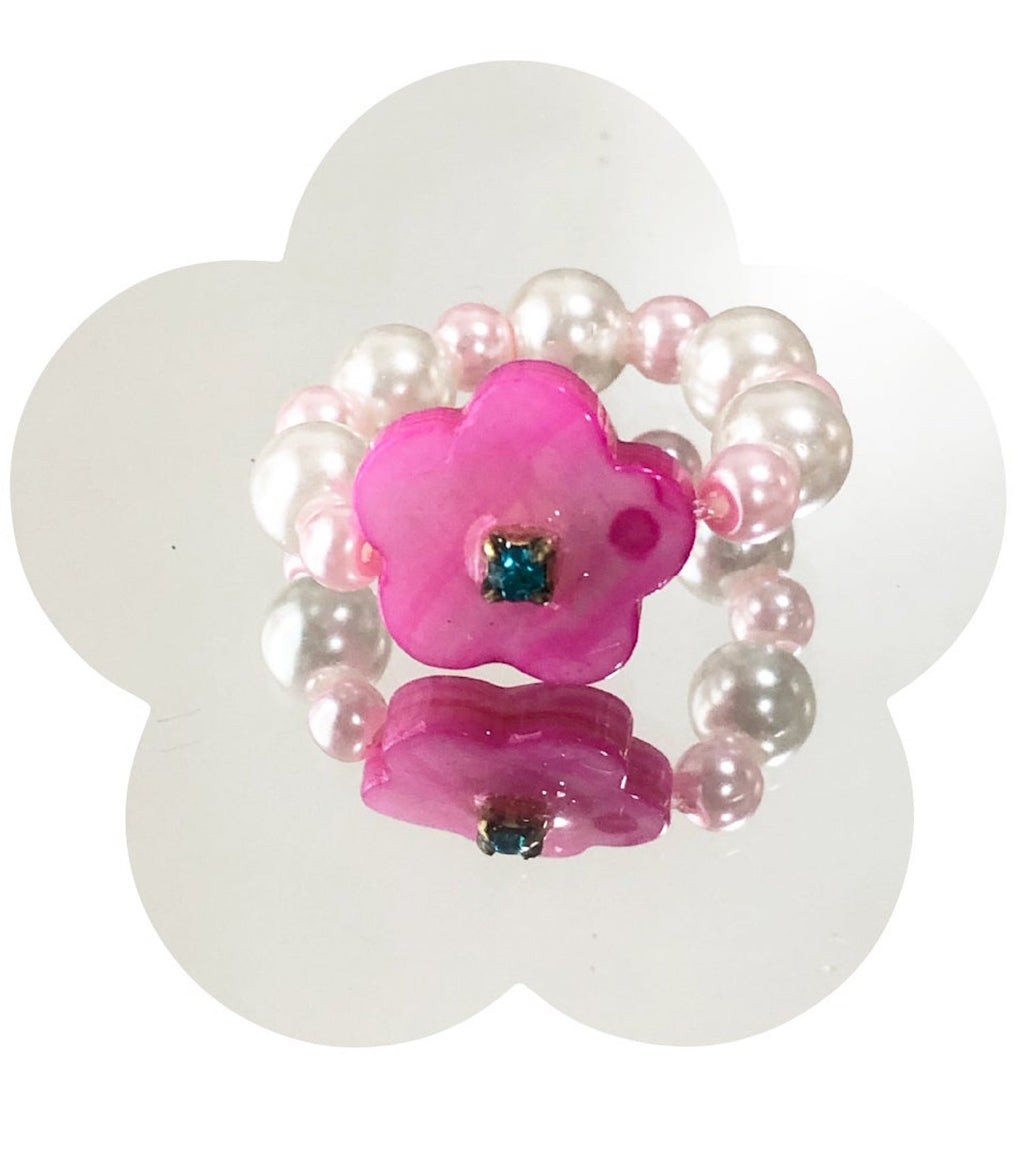 kathleen, kathleen los angeles, sweaty pigeon, by sweaty pigeon, pearl ring, rhinestone ring, crystal ring, vintage ring, hand made, independent artist, independent design, independent jewelry, independent fashion, independent boutique, sparkle ring, baroque pearl ring, los angeles botique